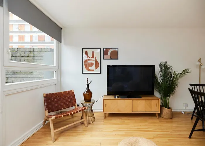 The Kennington Park Crib - Lovely 2Bdr Flat With Garden